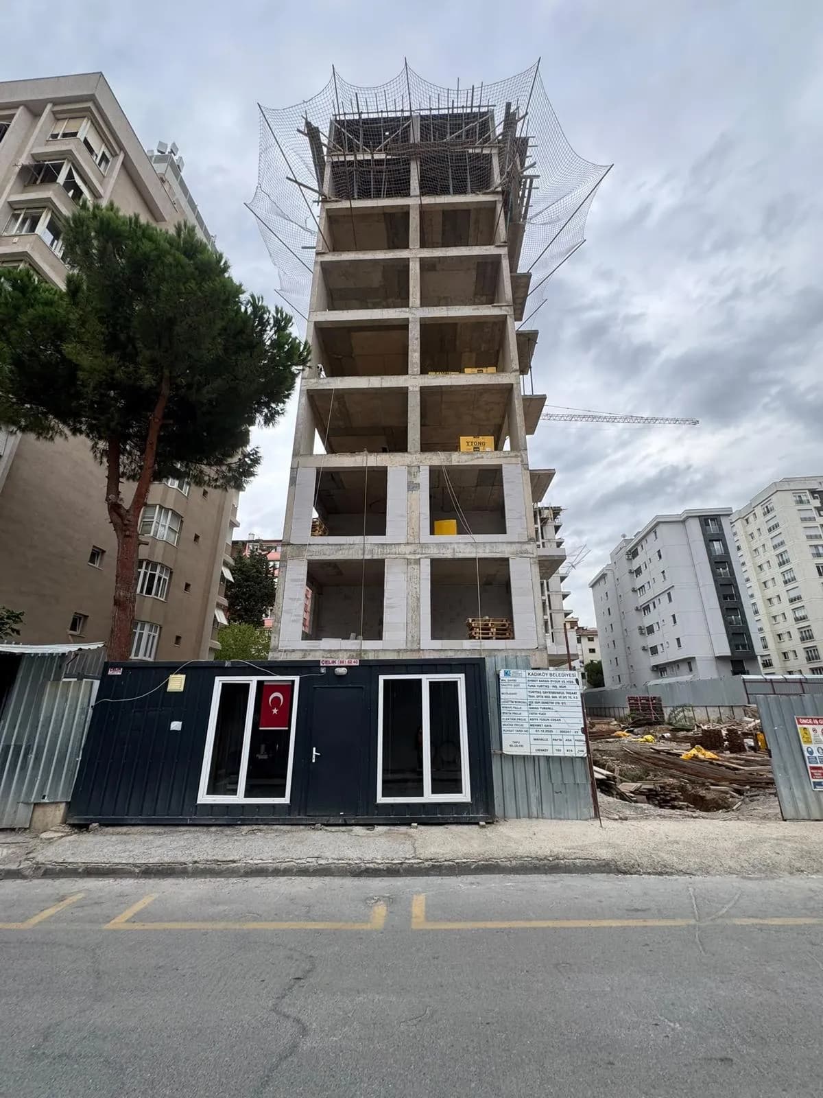 Erenköy Güneli Apartment Building - 1